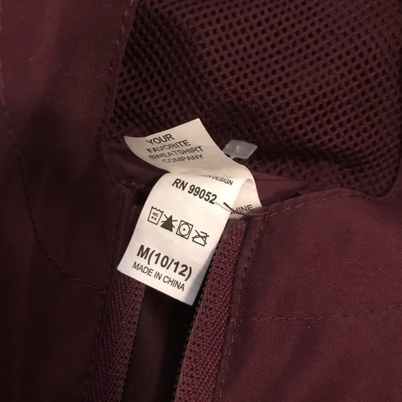 burgundy windbreaker | tilly’s - Picture 3 of 3